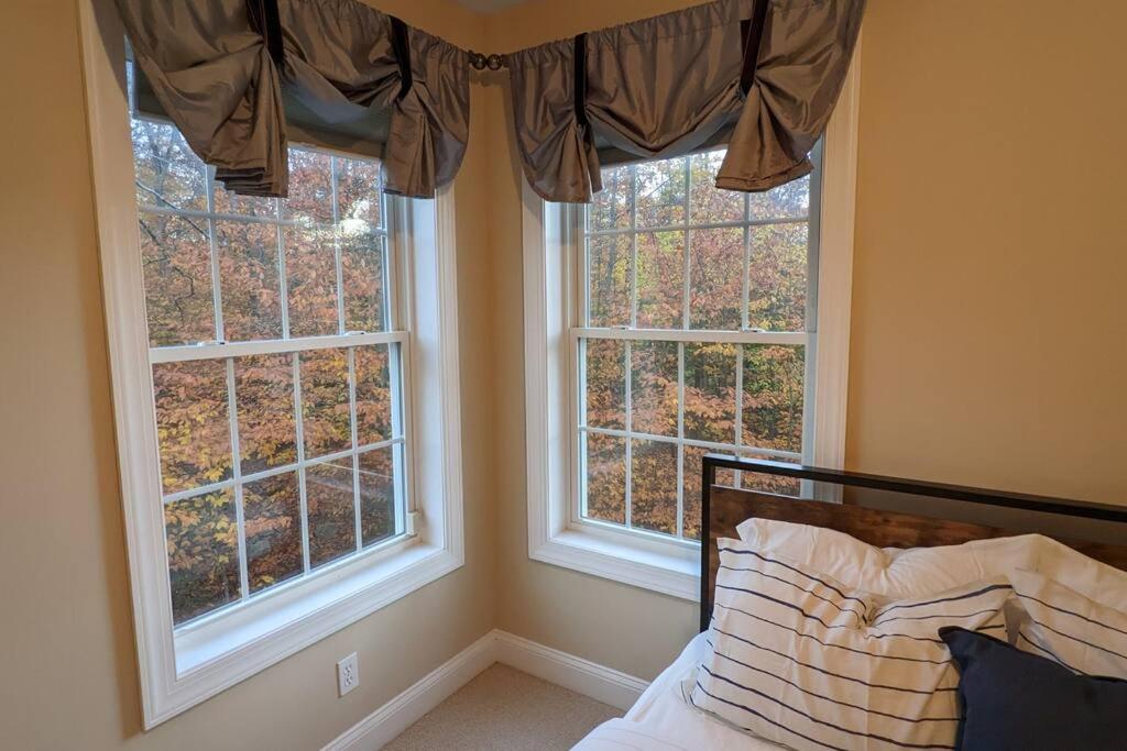 Luxury 4 Bedroom House In Pocono Mountains In Golf Course Near Lake Tobyhanna Εξωτερικό φωτογραφία
