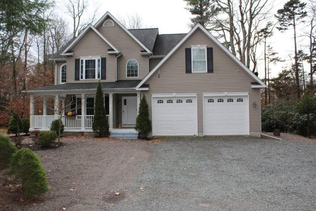 Luxury 4 Bedroom House In Pocono Mountains In Golf Course Near Lake Tobyhanna Εξωτερικό φωτογραφία